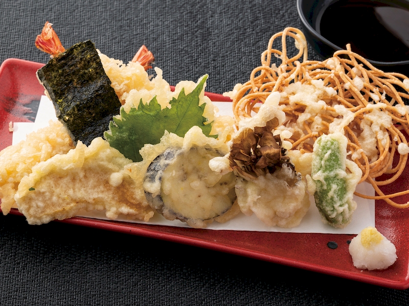 Ebi & Yasai Tempura Moriawase